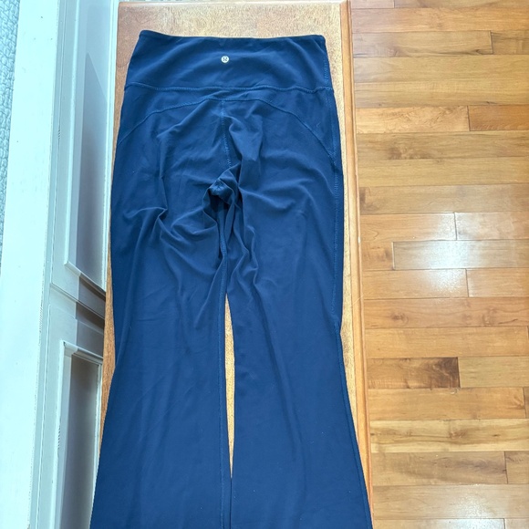Lululemon Groove Super-High-Rise Flared Pant *Nulu True Navy - Picture 6 of 9